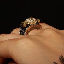 Load image into Gallery viewer, Maneater Ring: NYC Taxi and Passenger