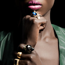 Load image into Gallery viewer, Onyx Skull Ring