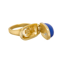 Load image into Gallery viewer, Nefertiti Poison Ring